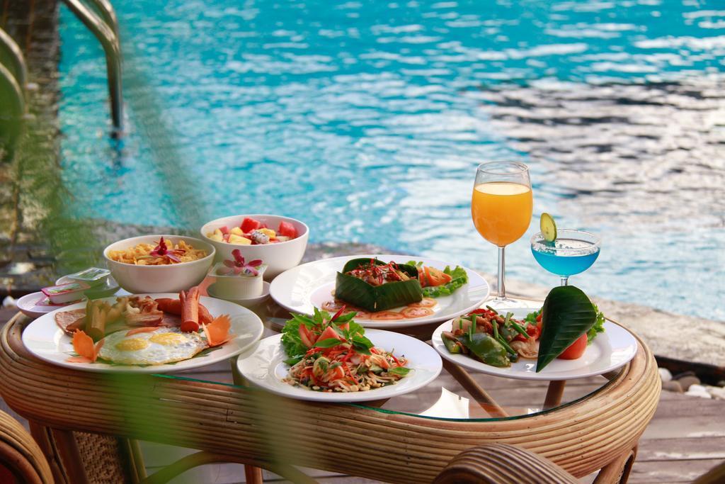 Mekong Angkor Deluxe Hotel Siem Reap Bagian luar foto